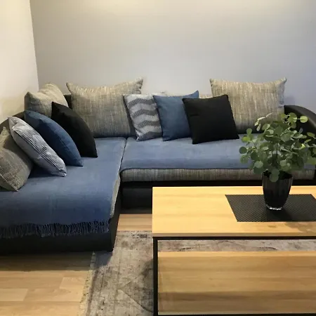 Aisa 21 Apartment *